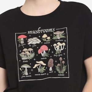 HOT TOPIC Wild Mushrooms Boxy Crop Black T-Shirt | SZ M